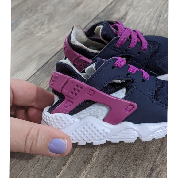 Nike Huaraches Run - Picture 3 of 9